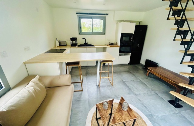 Apparently duplex with garden and parking
