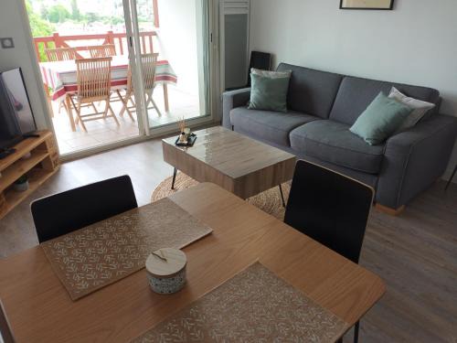 Appart. 2* à Hendaye, proche centre, parking privatif - FR-1-239-777