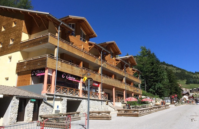 Appart authentique + Sauna | 50m de la navette