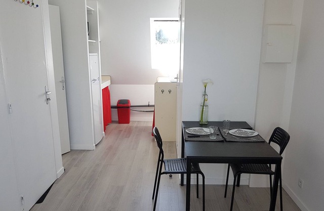 "Appart-Etape": T1bis 24m², R + 1, amueblado para 2 o 3 personas, a partir de 2 noches