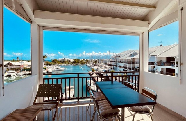 Appart Standing vue mer & Marina