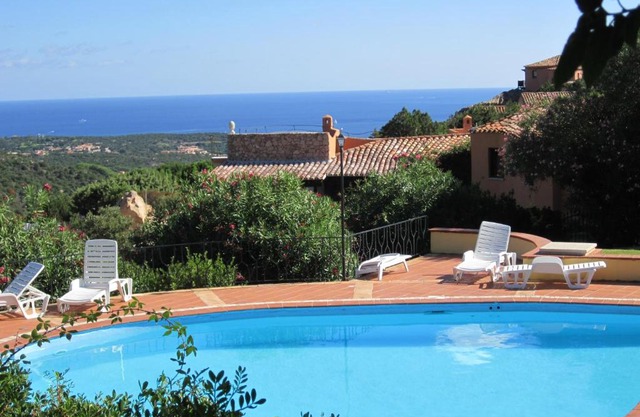 Appartamenti con piscina - Appartamentiflarida Porto Cervo
