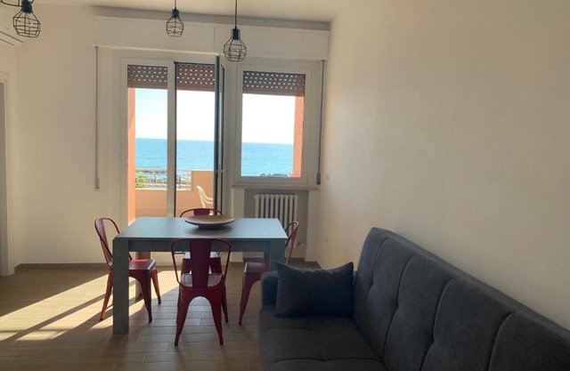 Appartamento fronte mare