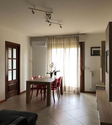 Appartamento residenziale con posto auto privato
