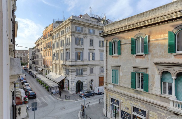 APPARTAMENTO SANTI QUATTRO 1 e 2 - COLOSSEO