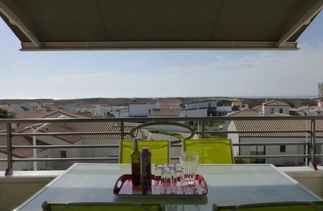 Appartement 2 pièces avec balcon, parking et proche plage à Saint-Gilles-Croix-de-Vie - FR-1-224-587