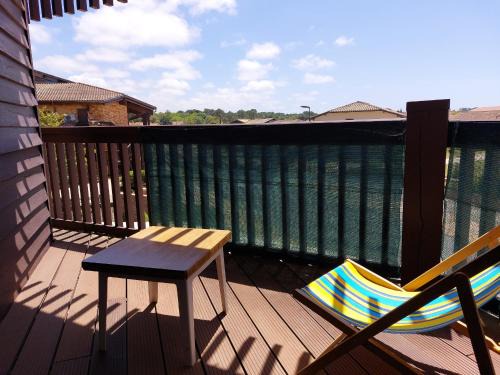 Appartement T2 au centre de Vieux-Boucau avec parking privé, proche des plages - FR-1-239-1136