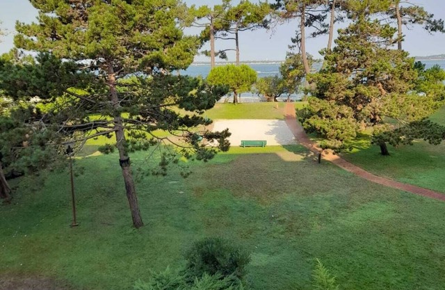 Appartement 2 à 4 Couchages vue sur mer Accès Privé Plage à Arcachon