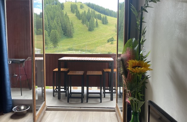 Appartement 3 Pièces Rénové - 2 Chambres - Belle vue - 2 Terrasses