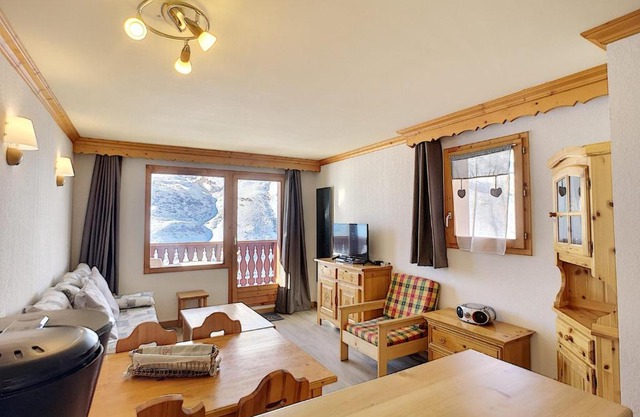Appartement 3 pièces, 6 pers., 45m², Résidence Les Valmonts, sud-ouest, accès direct aux pistes, Les Menuires - FR-1-178-319