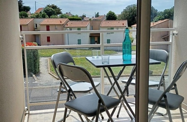 Appartement 4 Pers. avec Piscine, à 200m Plage – Parking Privé – La Bernerie-en-Retz - FR-1-612-103