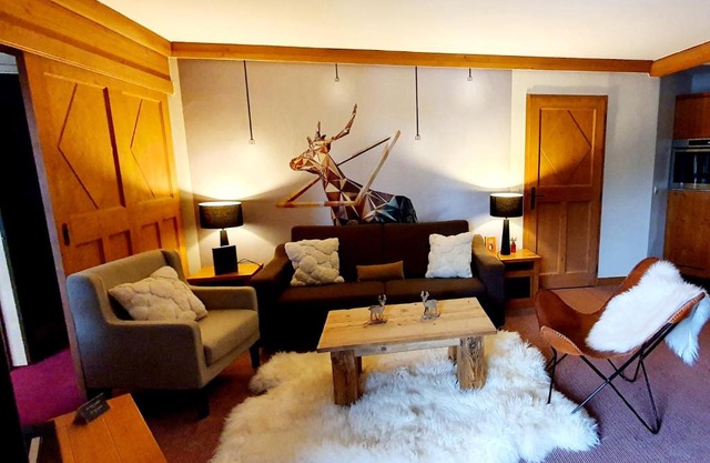 Appartement ARC 1950 m, Ski au pied, piscine extérieure chauffée, remontées mécaniques à 100m, sauna et salle de sports