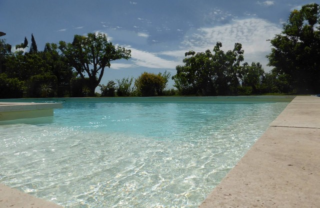 Appartement au Cœur des Vignes, Dans Chambre D'hôtes Avec Piscine