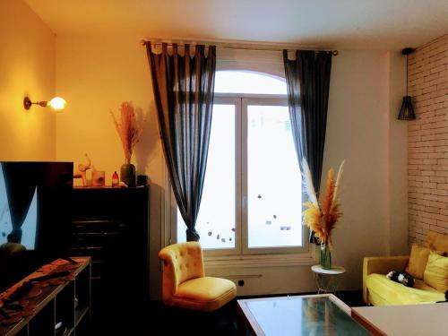 Appartement avec 2 chambres - Métro 8 Ecole Veterinaire