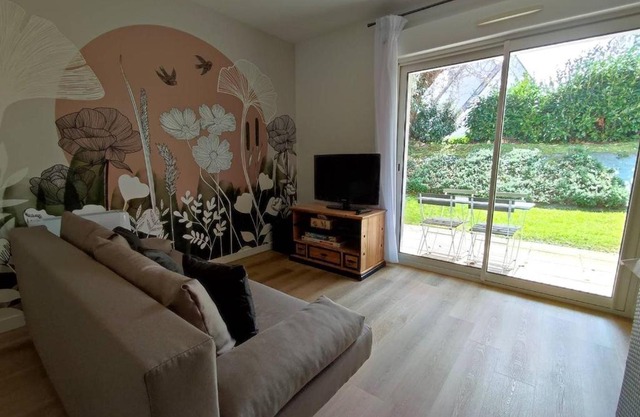 Appartement avec WIFI, terrasse, jardin, parking privé à 800m de la plage à Trébeurden - FR-1-368-386