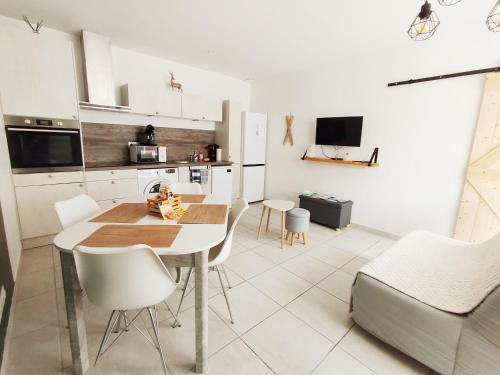 Appartement centre Ax-les-Thermes proche télécabines & parking