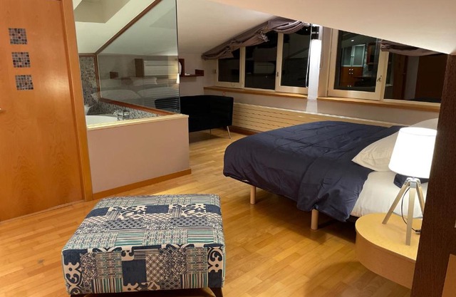 Appartement chic au centre HUT 08087