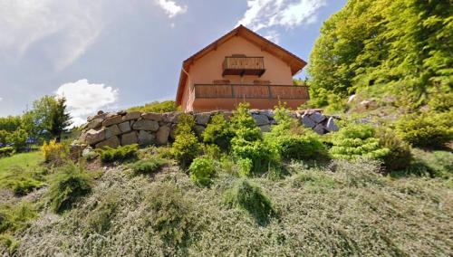 Appartement confortable à Cornimont 30 m² vue montagne