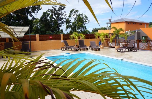 Appartement cosy à Deshaies avec piscine partagée, 46 m²