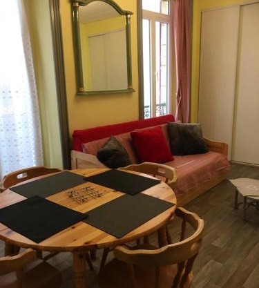 Appartement cosy à La Bourboule, 40 m², casier à skis