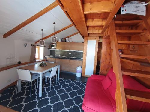Appartement cosy, 100m des pistes et commerces, 4 pers, 30m², Parking, Balcon plein sud - FR-1-445-202