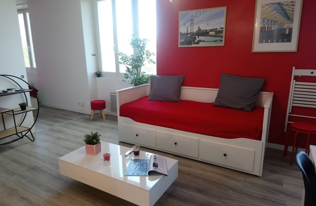 Apartamento-Baño Privado-Vista al Puerto