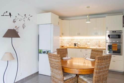 Appartement Cosy - jardin Terrasse privée-Free parking 5MN DISNEY