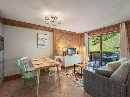 Appartement cosy ski aux pieds avec piscine et spa - FR-1-566-46