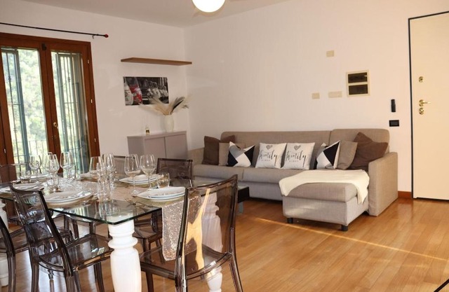Appartement Dans un Terrain de Golf, 5 min de la mer en Voiture, Parking Gratuit