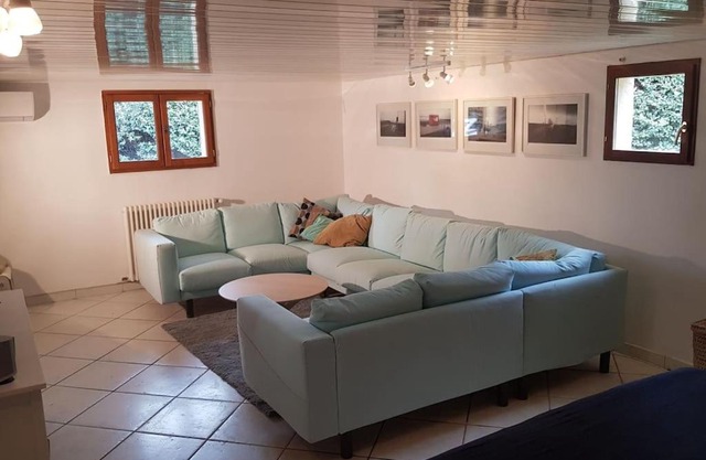 Appartement de 50m2, climatisé avec terrasse et parking