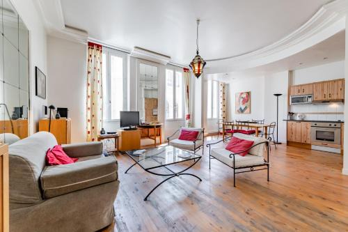 Appartement de grand standing, joliment décoré
