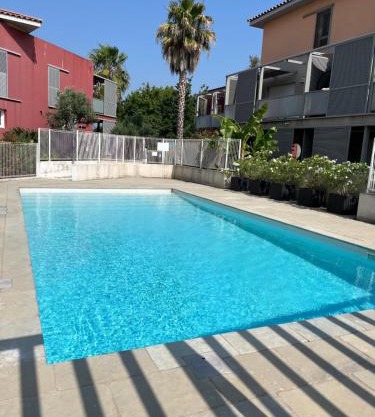 Appartement ds résidence avec piscine Mauguio Carnon