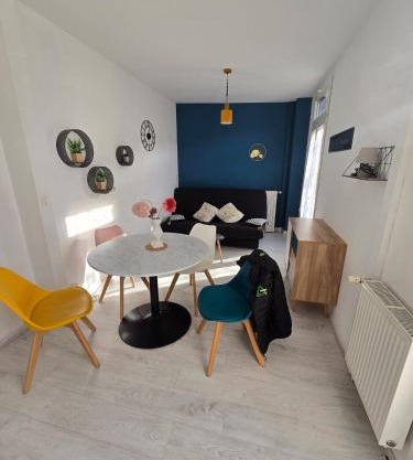 Appartement en RDC, lumineux et spacieux vue sur la montagne