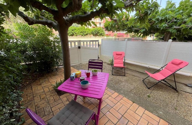 Appartement en rez-de-chaussée avec terrasse à Narbonne Plage 4MED301