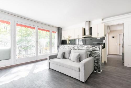 Appartement ensoleillé Buttes Chaumont - III