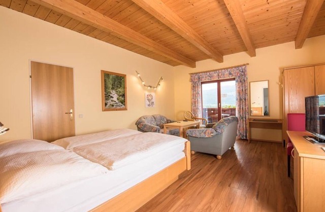 Appartement für 5 Pers. m. Blk. - Hotel Restaurant Kärntner Stub´n