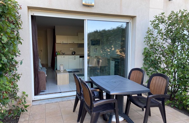 APPARTEMENT garden level, cosy single storey, sleeps 4 in 3*** residence