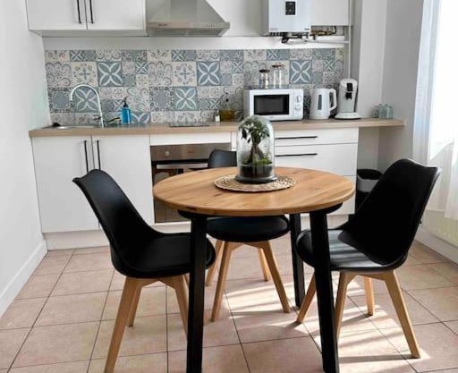 Appartement lumineux Parking Privé Gratuit