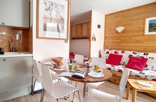 Appartement lumineux Départ ski aux pieds Terrasse - FR-1-344-912