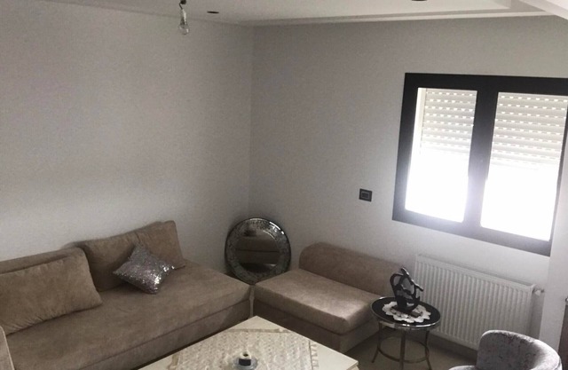 Appartement Luxe, Calme, Propre à 10 Minutes de L'aéroport