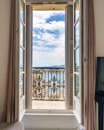 Appartement luxueux à la joliette avec vue Mer