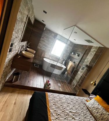 Appartement luxueux design architecte tout équipés 85m2 sur 2 niveaux plus 2 terrasses de 16m2