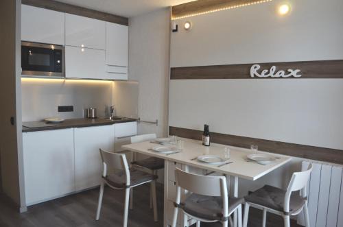 Appartement "Marmottes 19 "studio l'Alpe d'Huez, Villard Reculas
