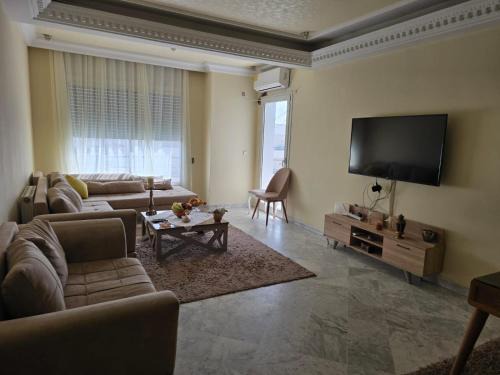 Appartement Moderne 3 Chambres Avenue Hedi Nouira Cité Ennasr Tunis