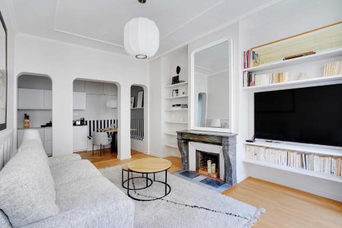 Appartement Moderne Champs-Elysées - Saint Honoré
