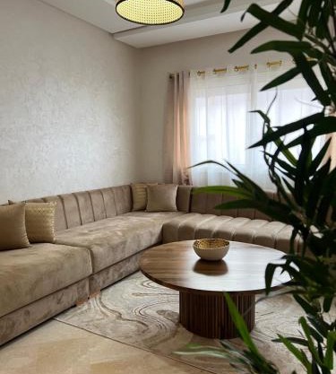 Appartement neuf & moderne avec clim, piscine & balcon,Proche Jemaa el-Fna & Guéliz