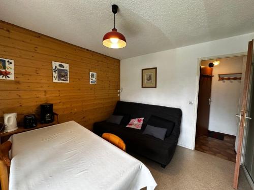 Appartement pour 4 à Val Cenis Lanslevillard, proche caravaneige et remontées mécaniques - FR-1-508-209