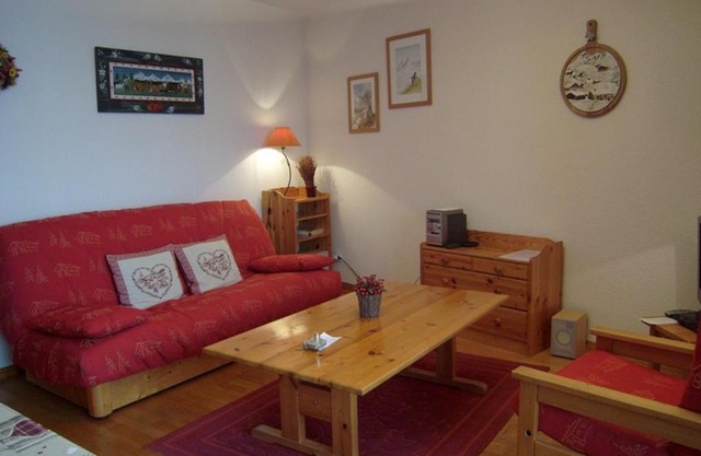 Appartement pour 4 personnes à Crest-Voland, proche des pistes et commerces, avec parking et balcon exposé sud - FR-1-733-35