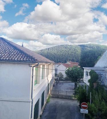 Appartement près des Cévennes avec terrasse