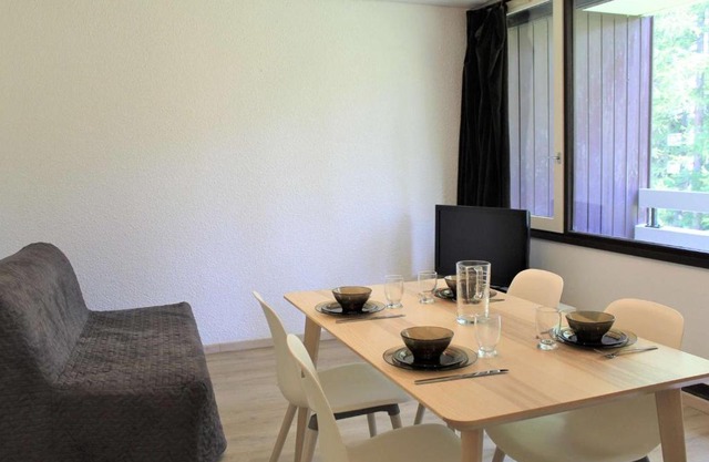 Appartement rénové à 20m des pistes, WIFI, parking privé, 4 couchages à Vars - FR-1-330B-23
